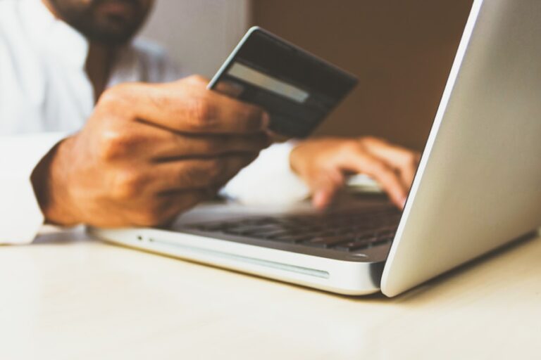 Rolul Biroului de Credit în procesul de acordare a creditelor bancare și cum să te pregătești pentru evaluare