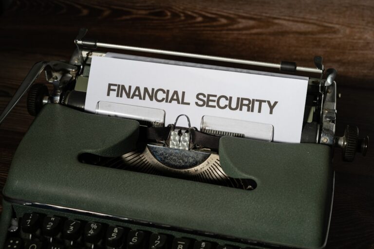 Cum îți securizezi economiile: IBAN-uri multiple și acces controlat
