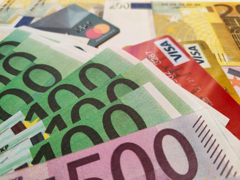 Cum negociezi cu banca o dobândă mai bună